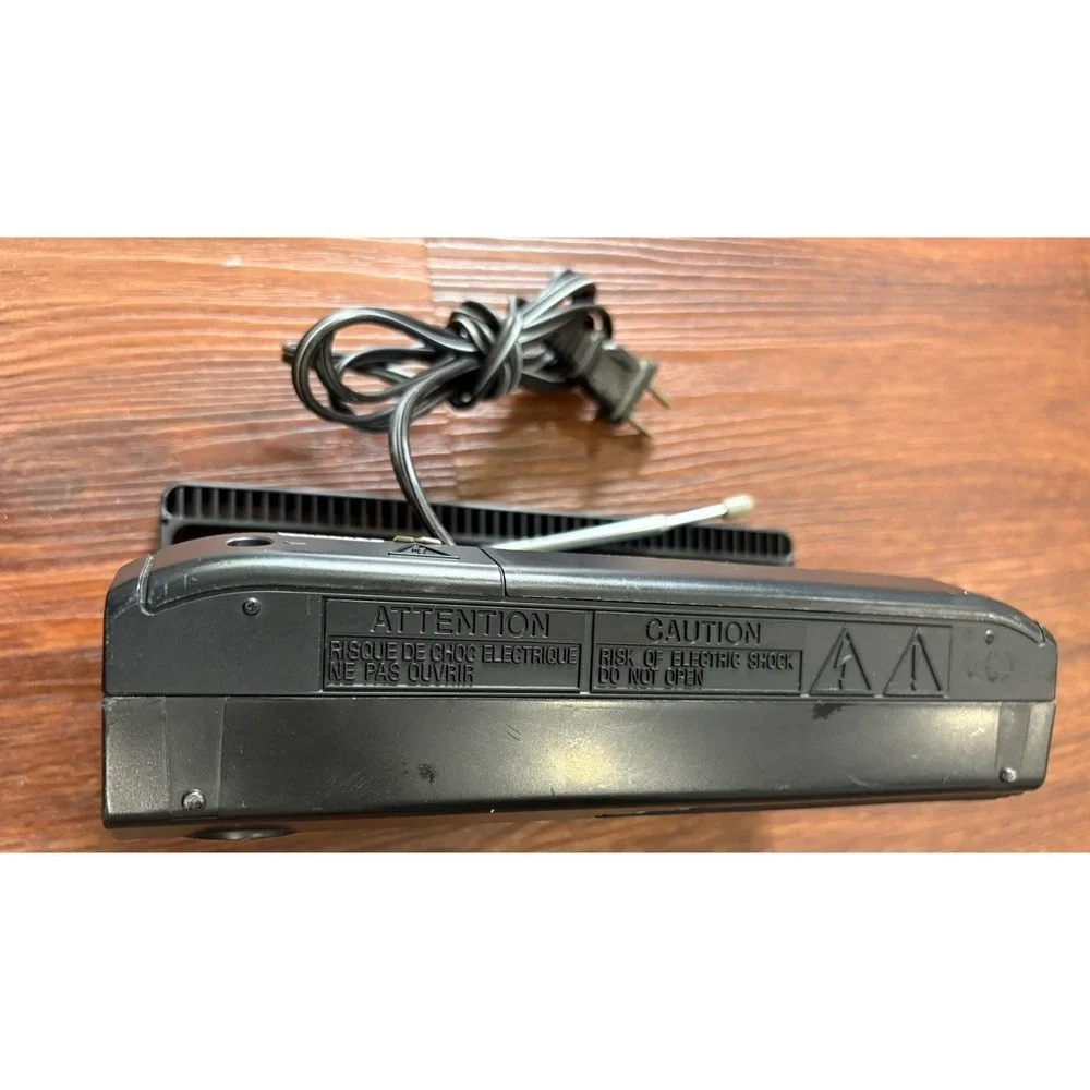 Vintage‎ Sony ICF-24 FM/AM 2 Band Portable Radio Model Tested 2 Way Power AC/DC